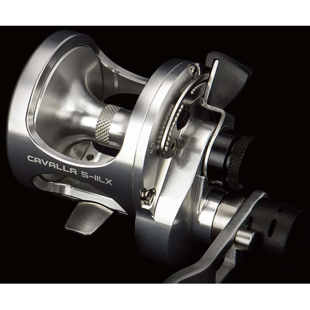 Okuma Cavalla CAV-5NIILX Dar Gövde Sol El Çıkrık Makinesi